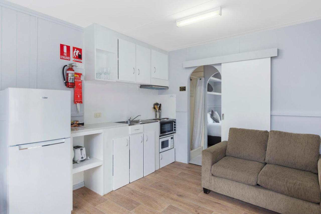 Wairo Beach Holiday Park Tabourie Lake Екстериор снимка